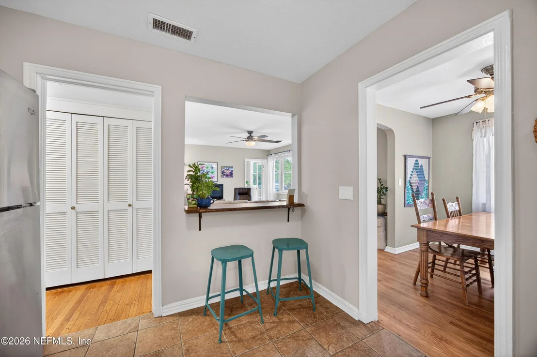 Photo of 1573 CHARON Road