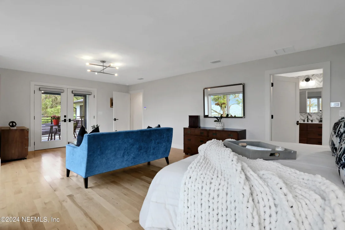 Photo of 3647 WESTOVER Road