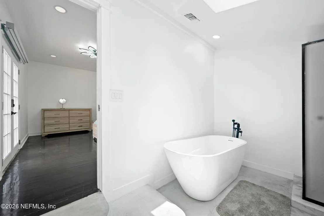 Photo of 9741 BRADLEY Road