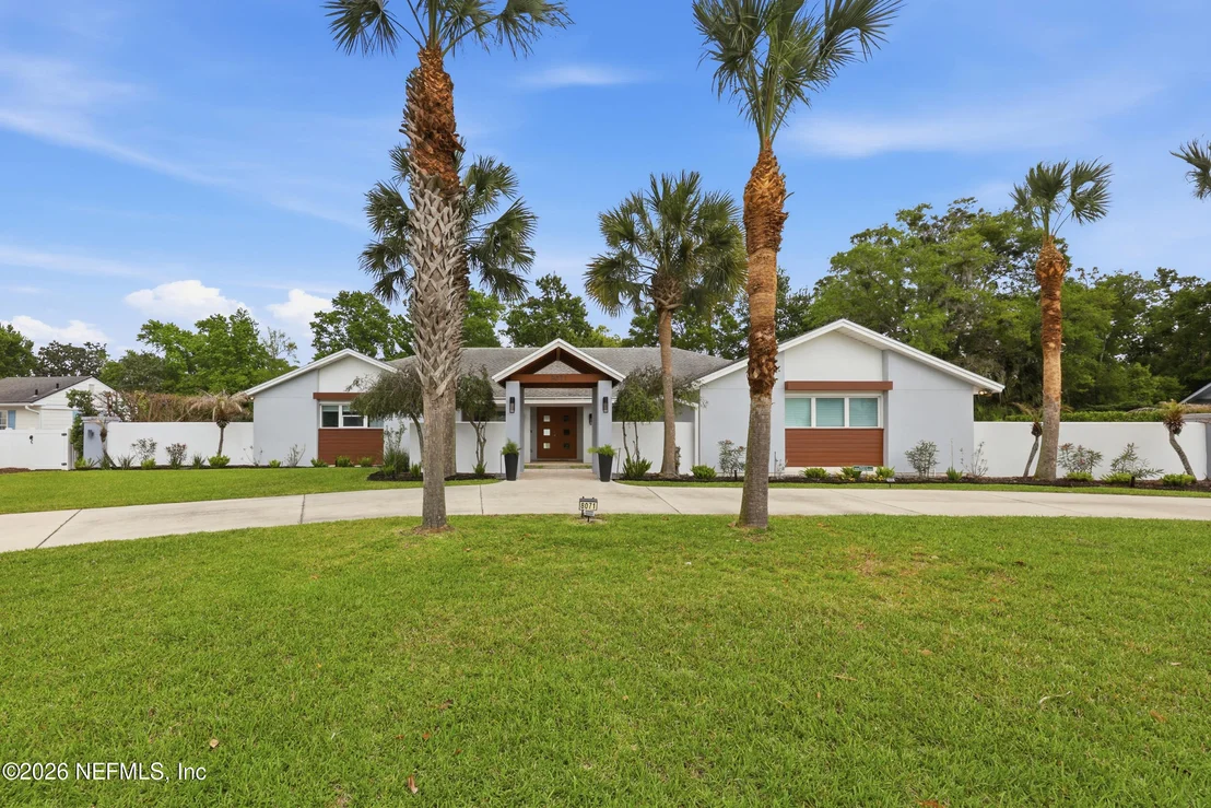Photo of 8071 PINE LAKE Road