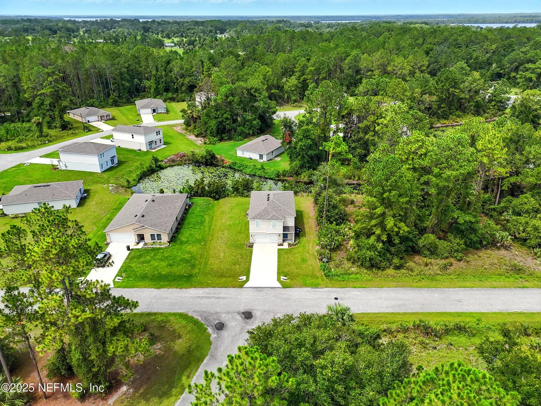 Photo of 380 LIVE OAK Loop