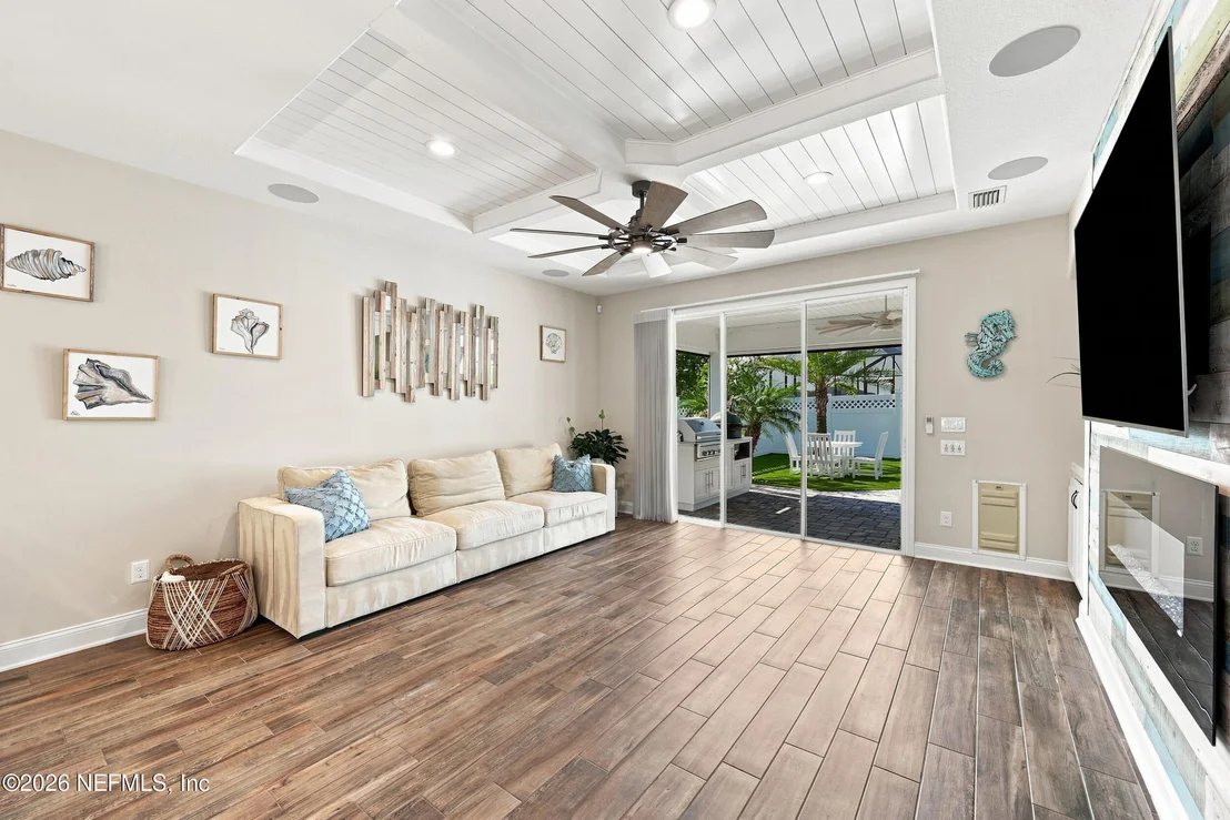 Photo of 322 SILVERLEAF VILLAGE Drive