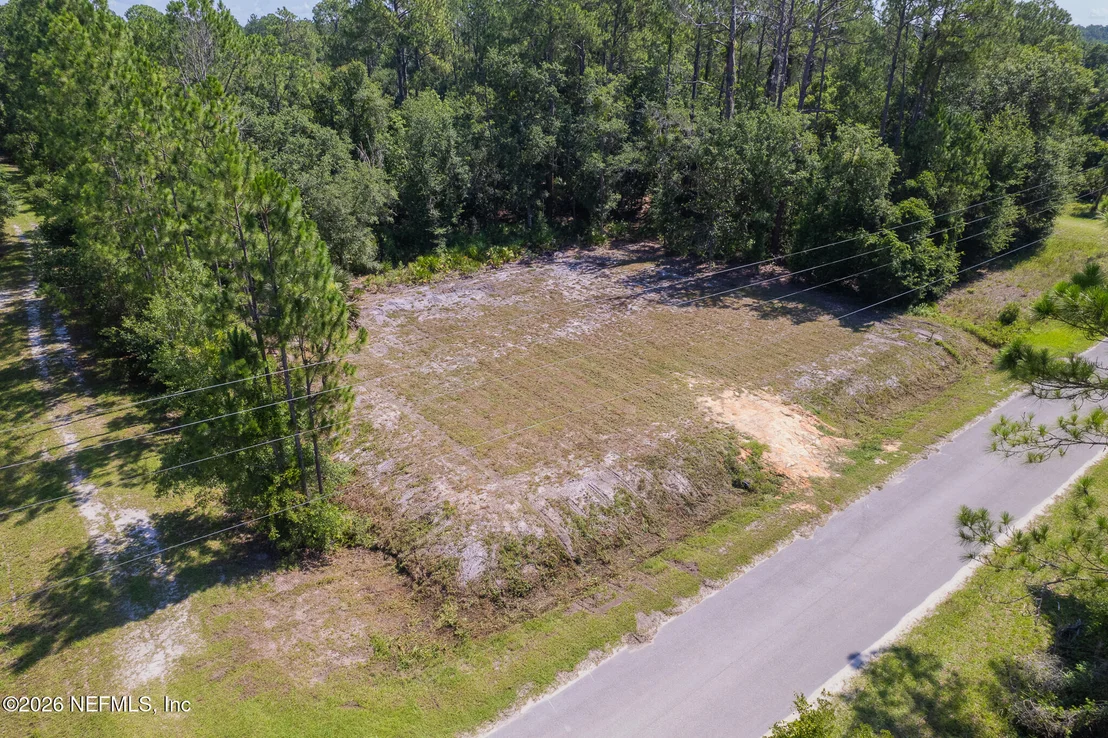 Photo of 400 PARADISE Boulevard