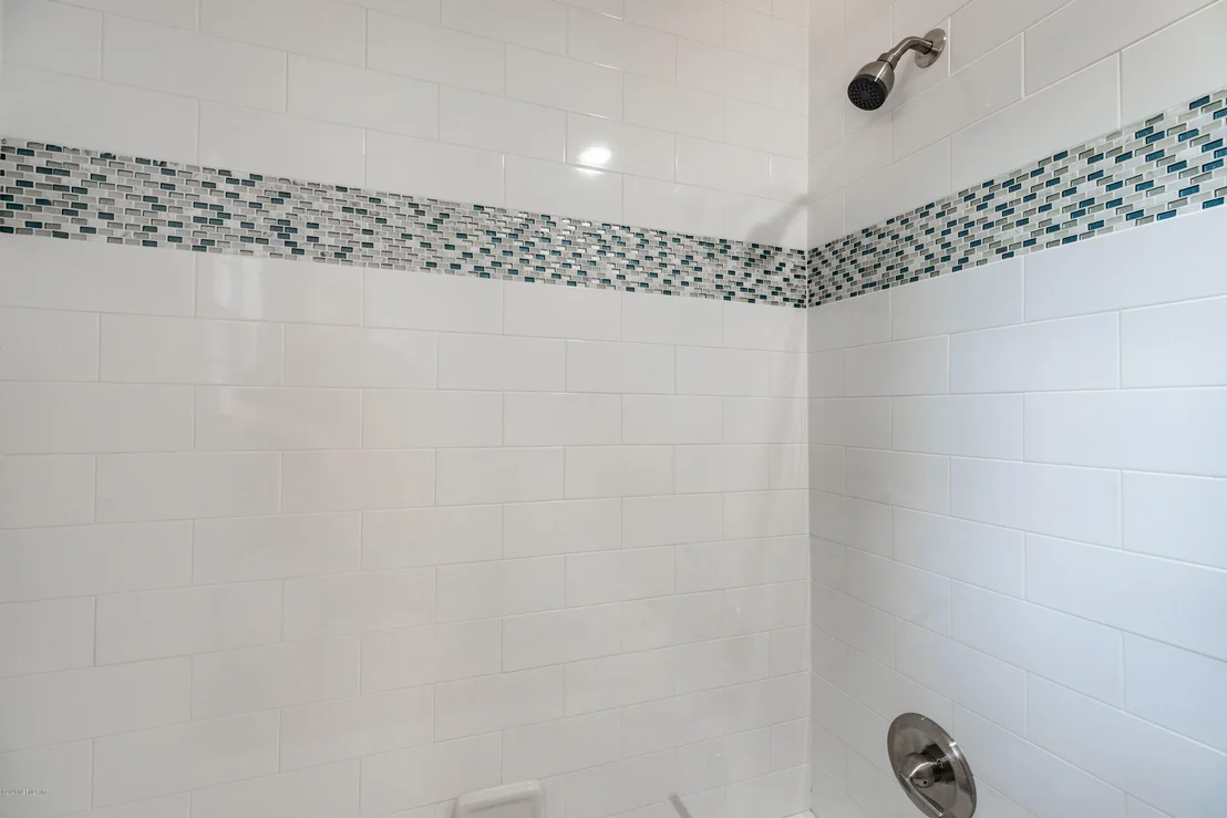 Photo of 335 SPRING FOREST Avenue
