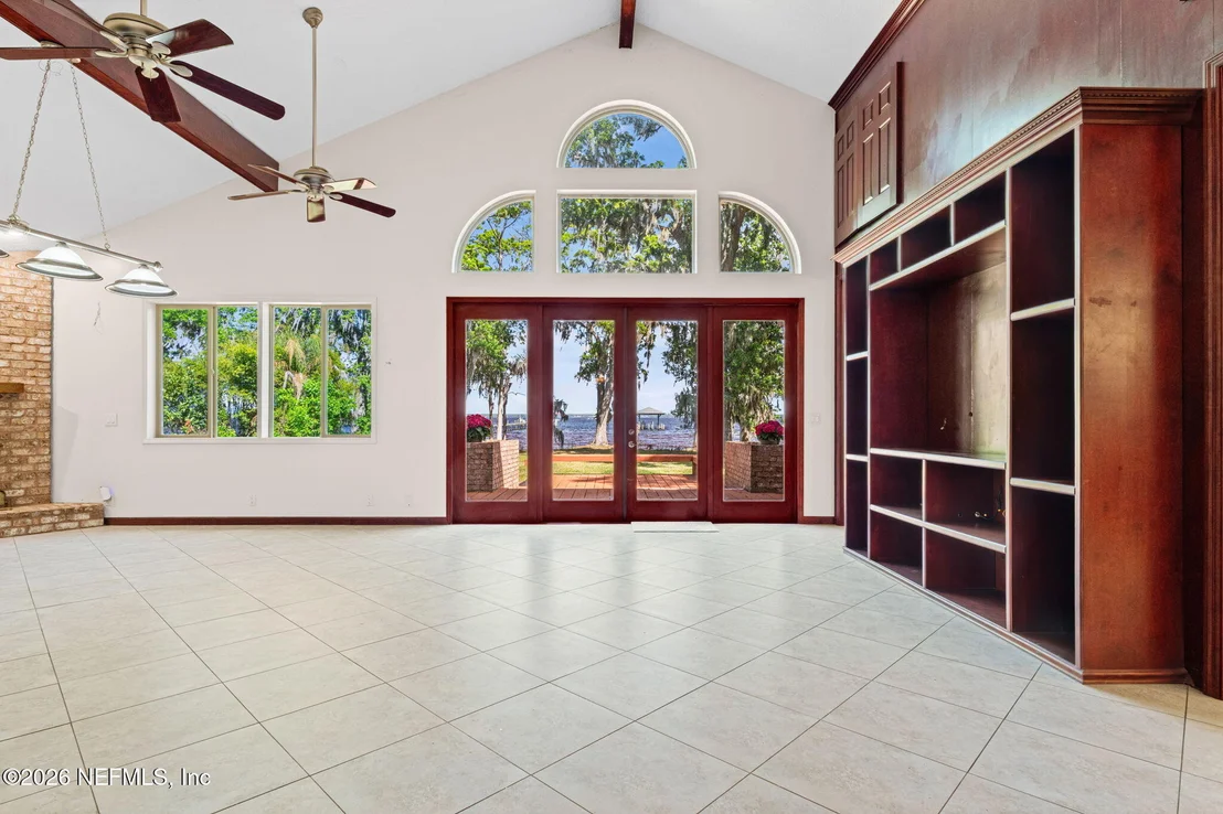 Photo of 4841 RAGGEDY POINT Road