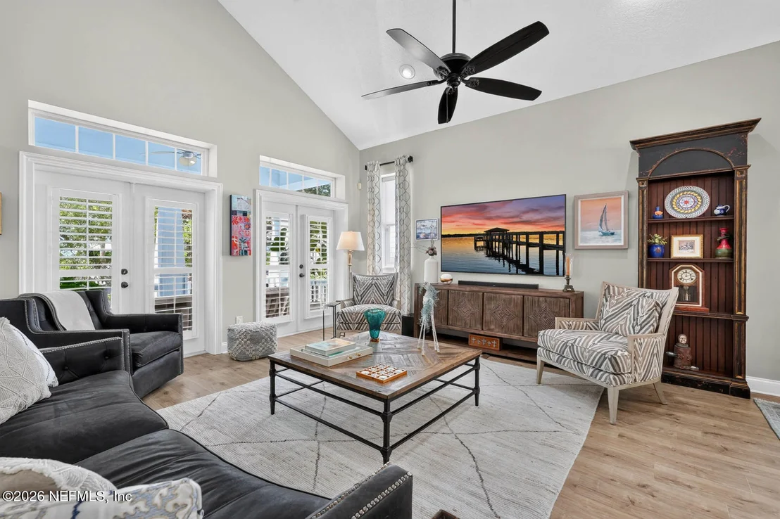 Photo of 136 ISLAND COTTAGE Way