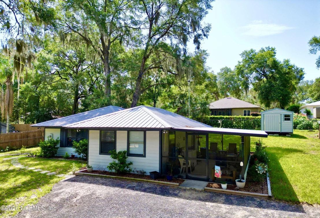 Photo of 468 SE 28TH Way