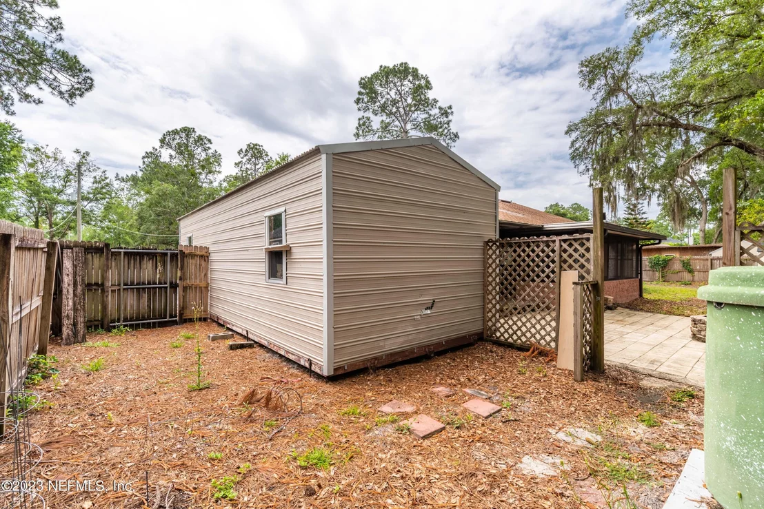 Photo of 1489 SATSUMA Road