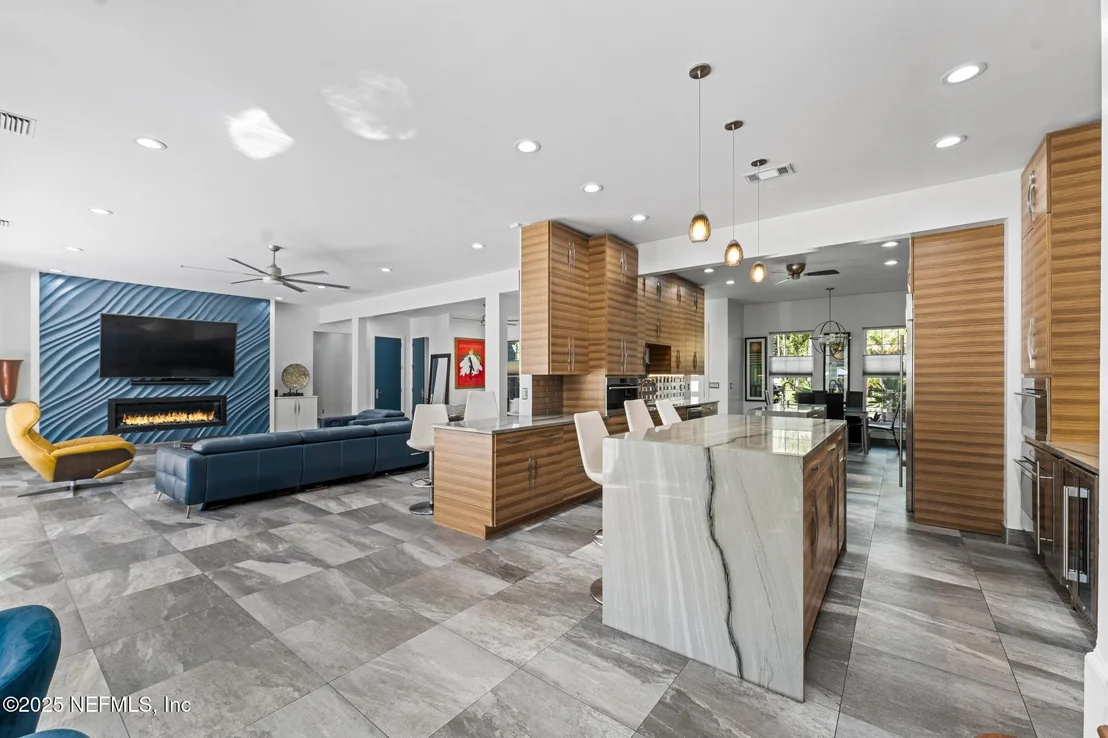 Photo of 3010 STARRATT Road