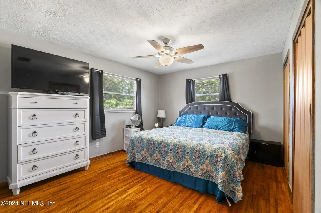 Photo of 10274 JOLYNN Road
