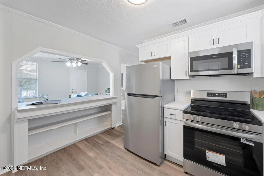Photo of 166 HERNANDO Drive