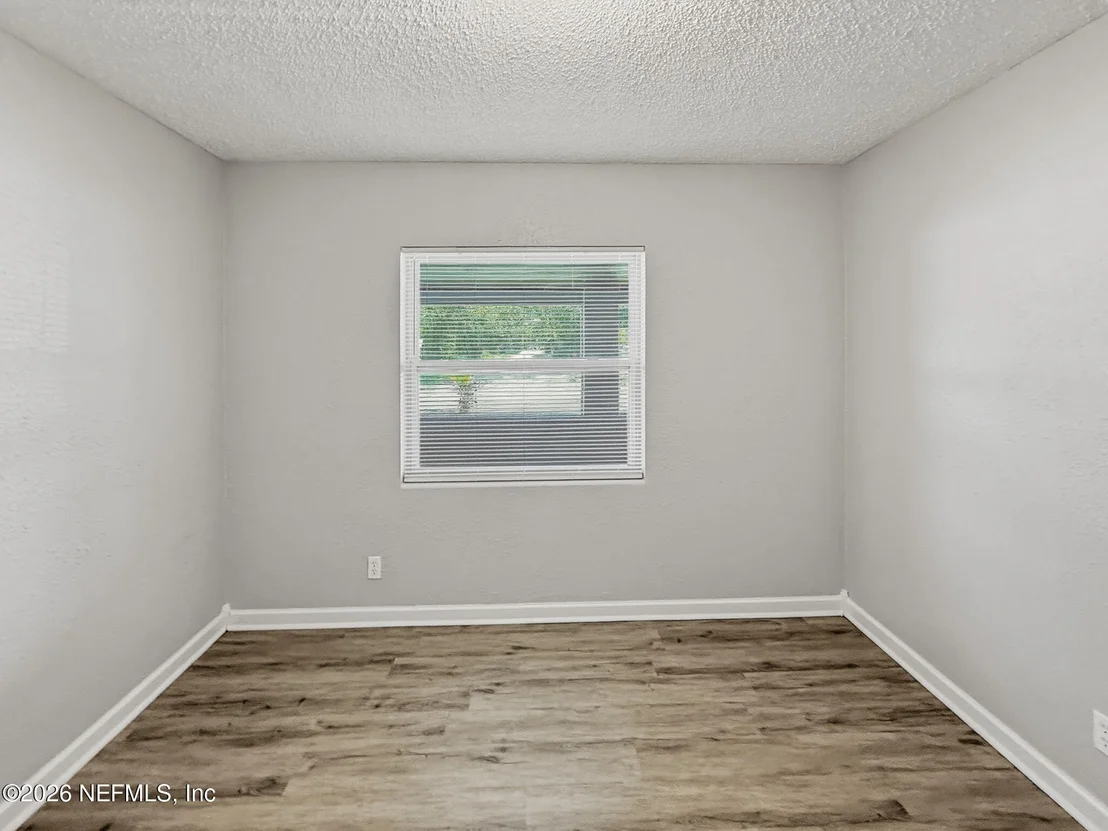 Photo of 3842 ANVERS Boulevard