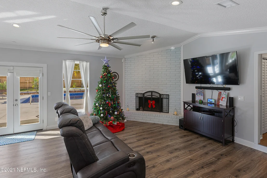 Photo of 2397 FERNVIEW Drive