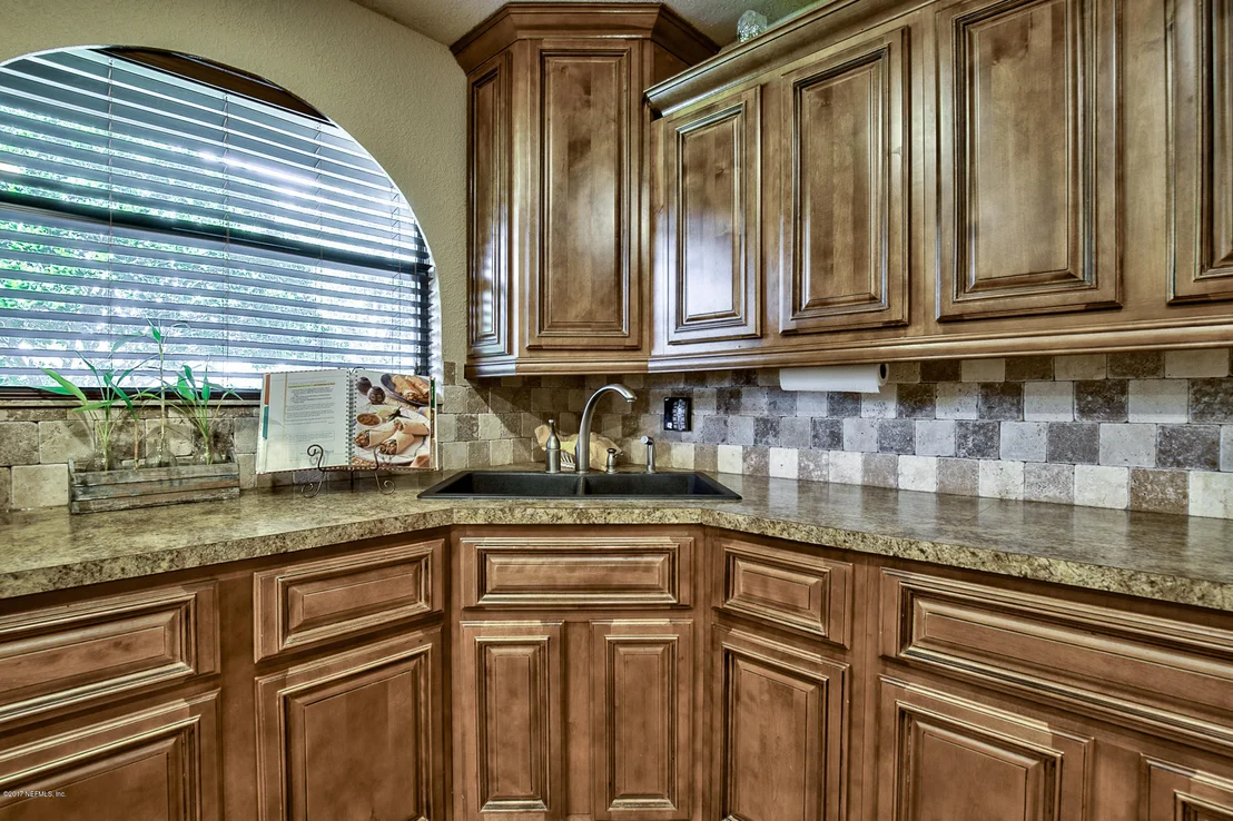 Photo of 10679 HAMPTON Road