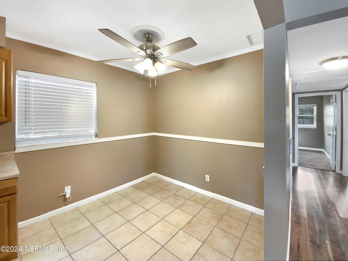 Photo of 7505 CENTAURI Road