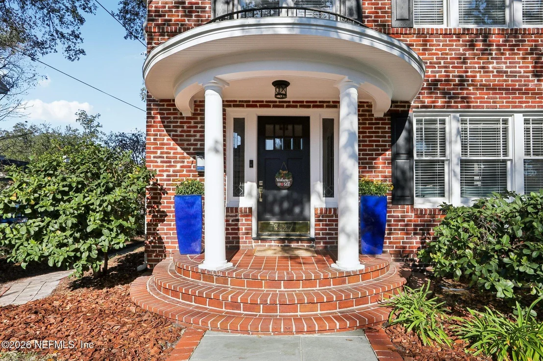 Photo of 3527 RIVERSIDE Avenue