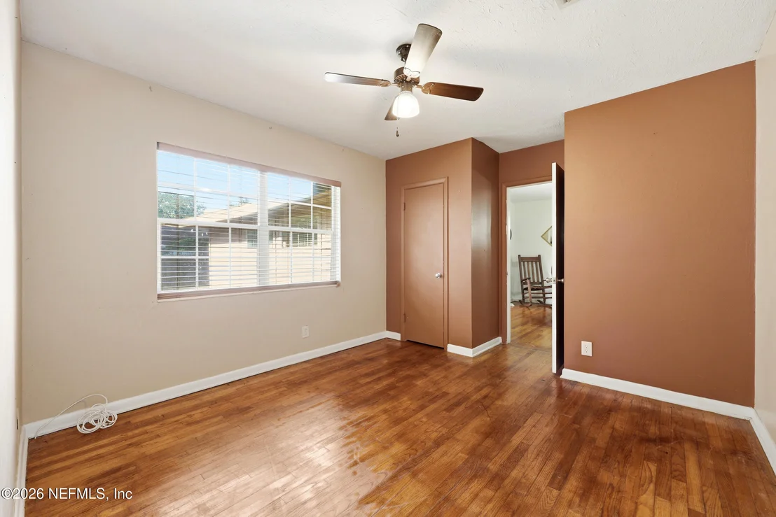 Photo of 5528 EDMAR Road