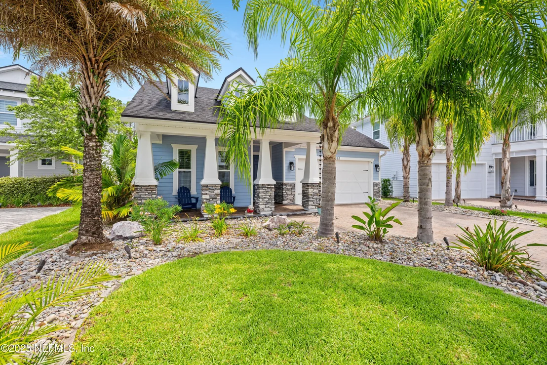 Photo of 162 PARKBLUFF Circle