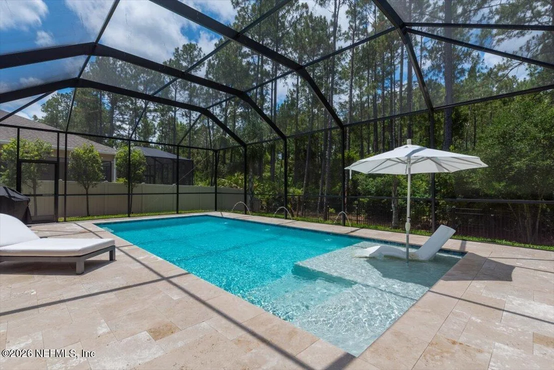 Photo of 472 GLORIETA Drive