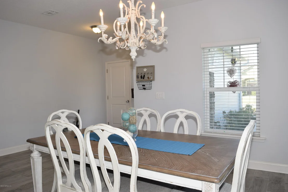 Photo of 35 MERCUTIO Lane