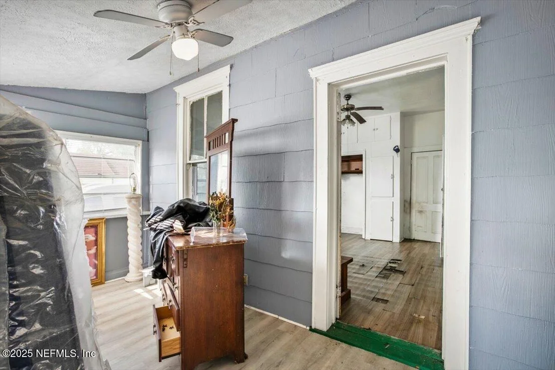 Photo of 412 KING Street