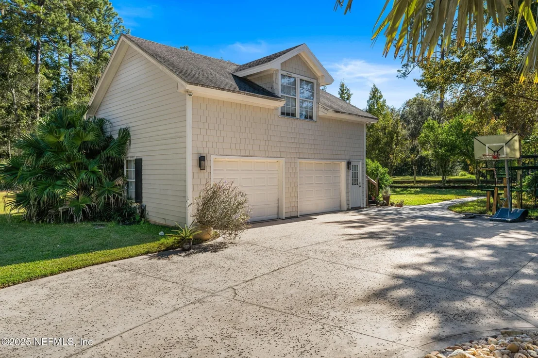 Photo of 3010 STARRATT Road