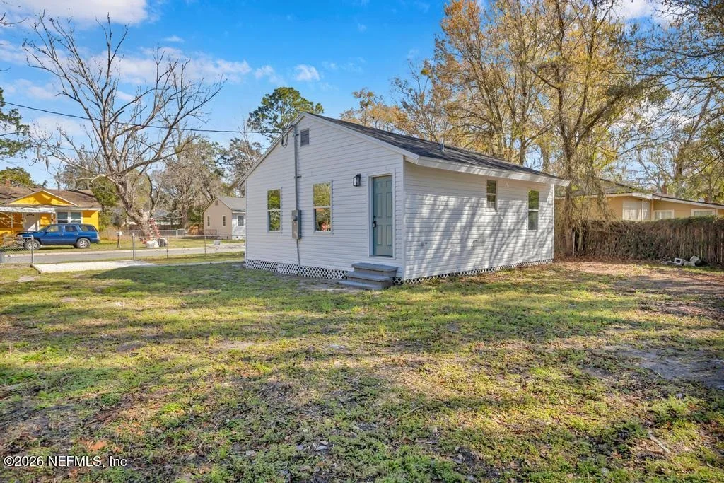 Photo of 3138 N 3RD ST Circle