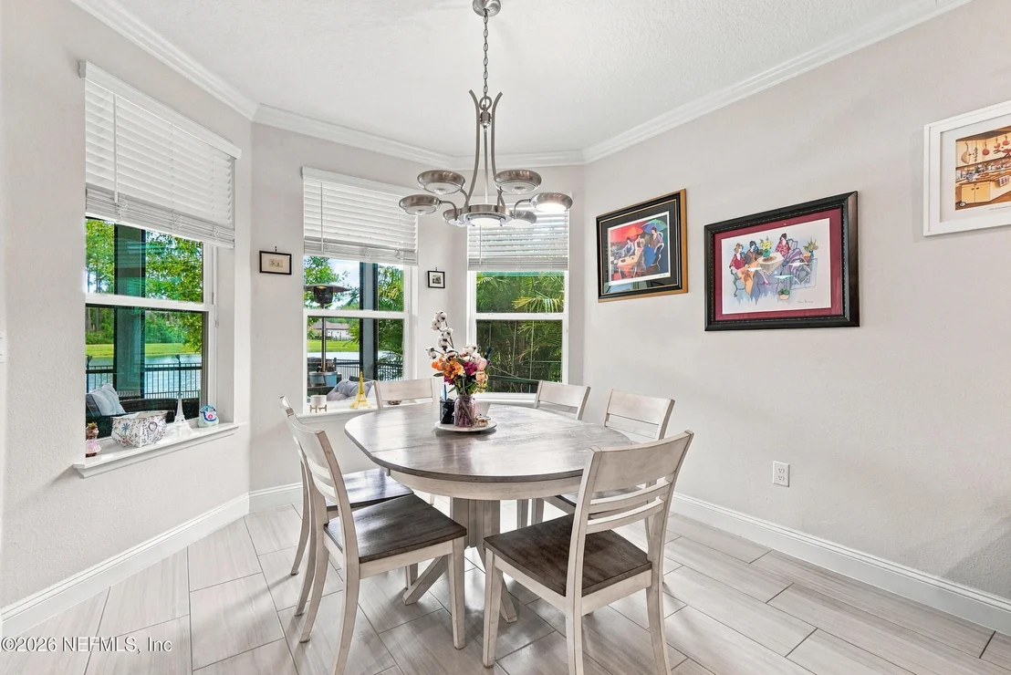 Photo of 559 GLORIETA Drive