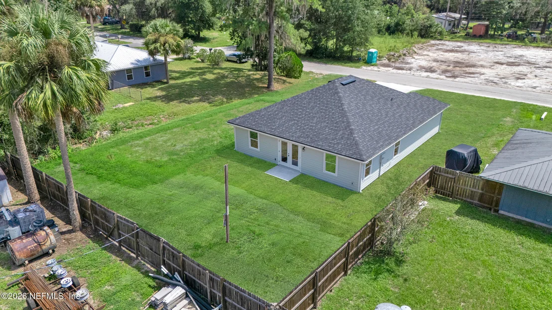 Photo of 126 ROBERTS Boulevard