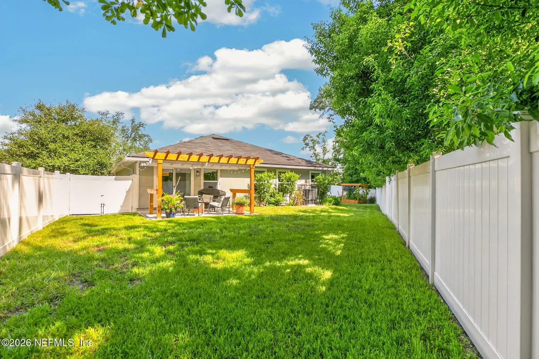 Photo of 6983 LORIS Lane