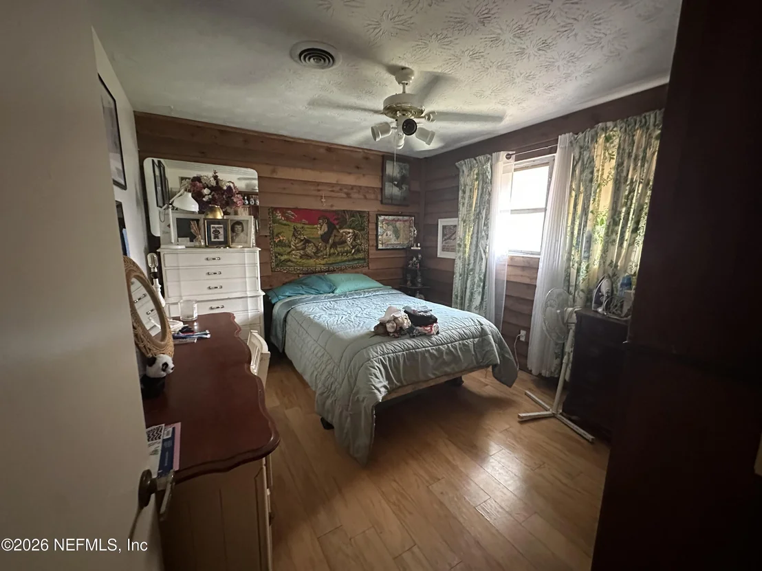Photo of 3833 ANVERS Boulevard
