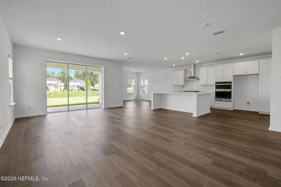 Photo of 565 FARMFIELD Drive