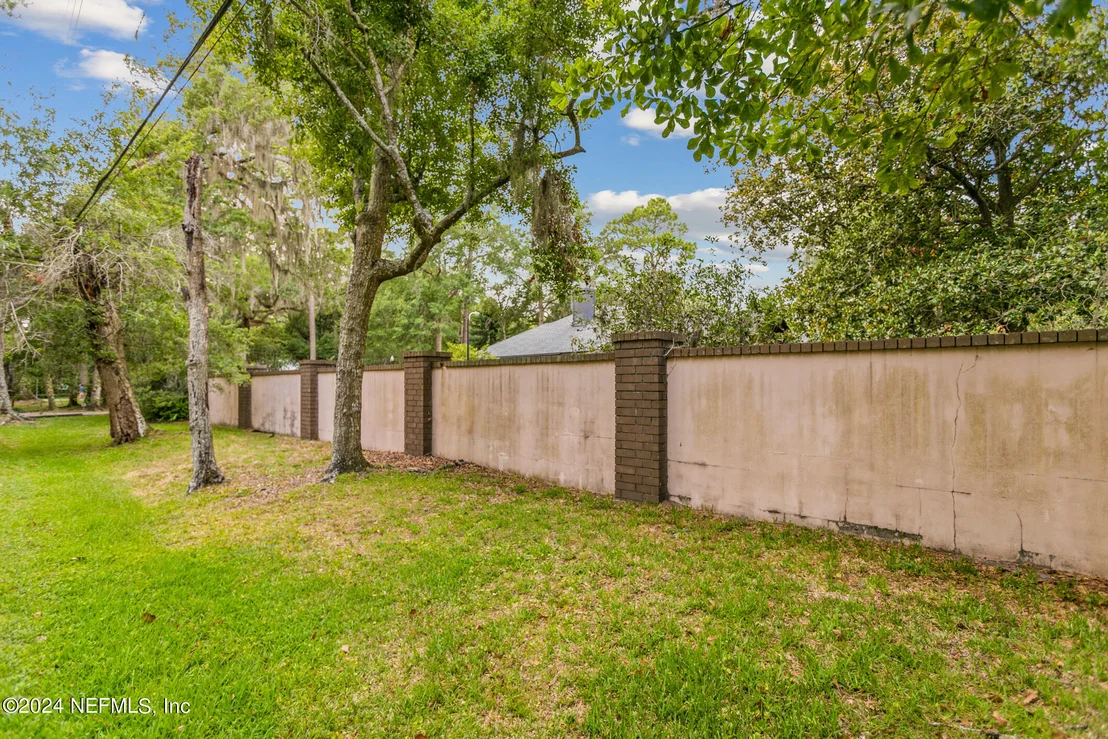 Photo of 11926 MANDARIN Road