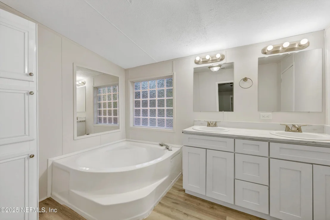 Photo of 2404 SILVER MOSS Circle