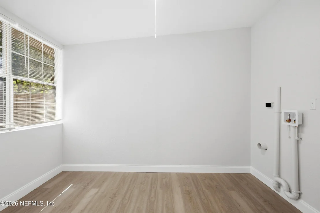 Photo of 4802 LOUISA Terrace