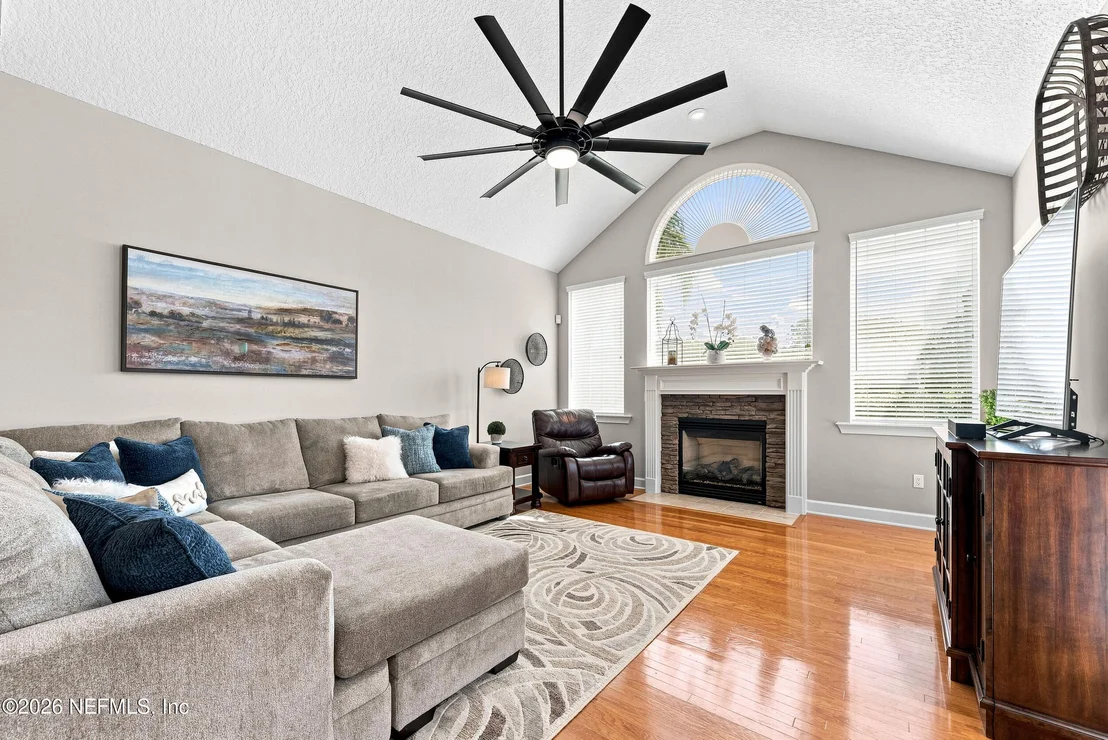 Photo of 1304 HONEYSUCKLE Drive