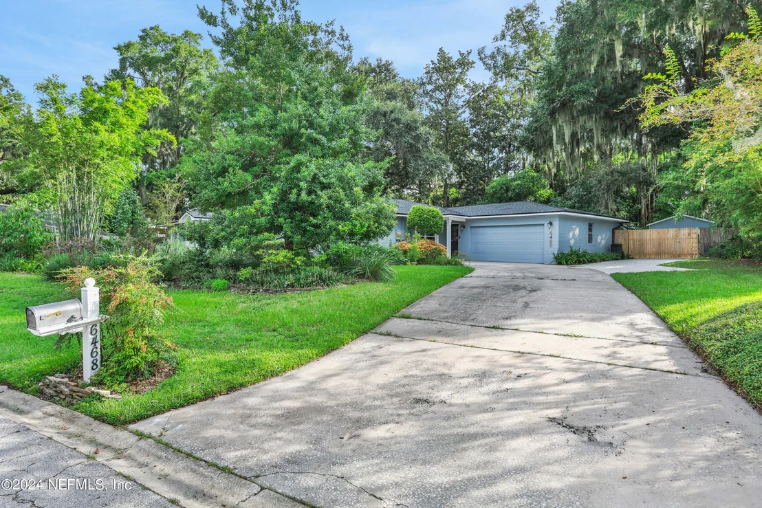 Photo of 6468 RIVER POINT Drive