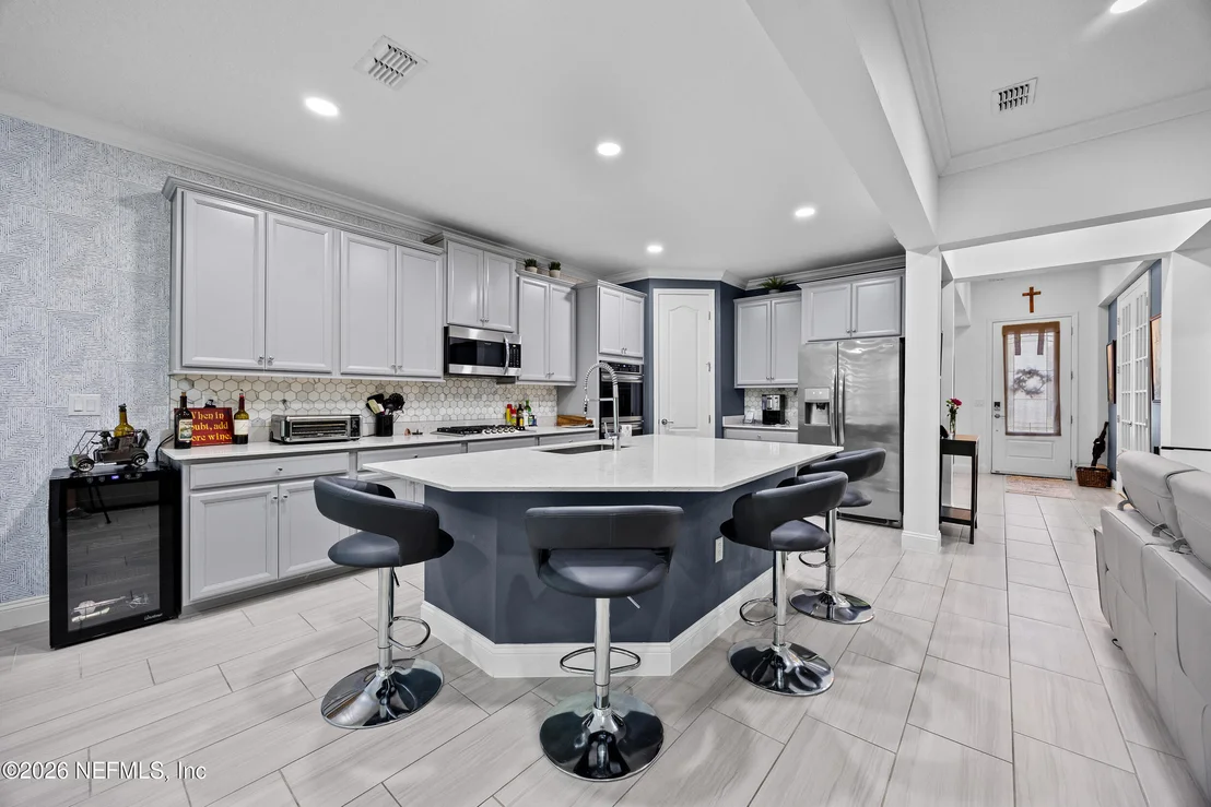 Photo of 261 DOSEL Lane