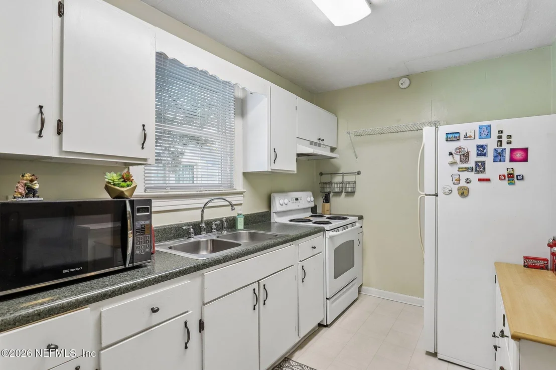 Photo of 4833 POST Street