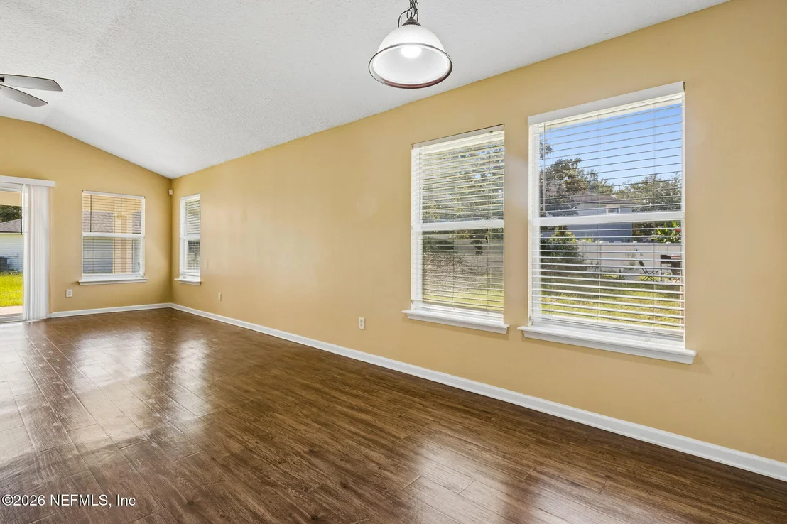 Photo of 831 TIMBERJACK Court