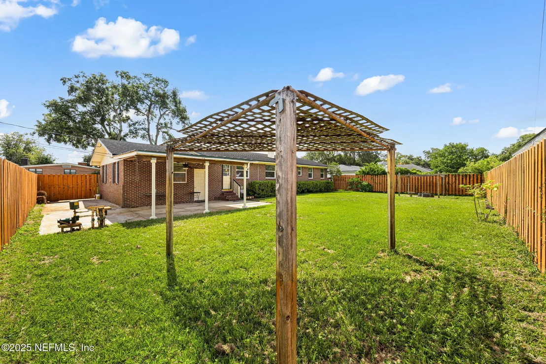 Photo of 3766 CEDARCREST Drive