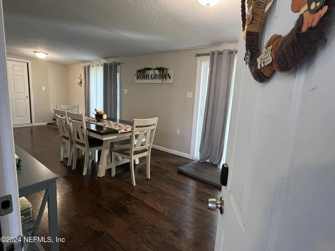 Photo of 5519 RIVER FOREST Drive