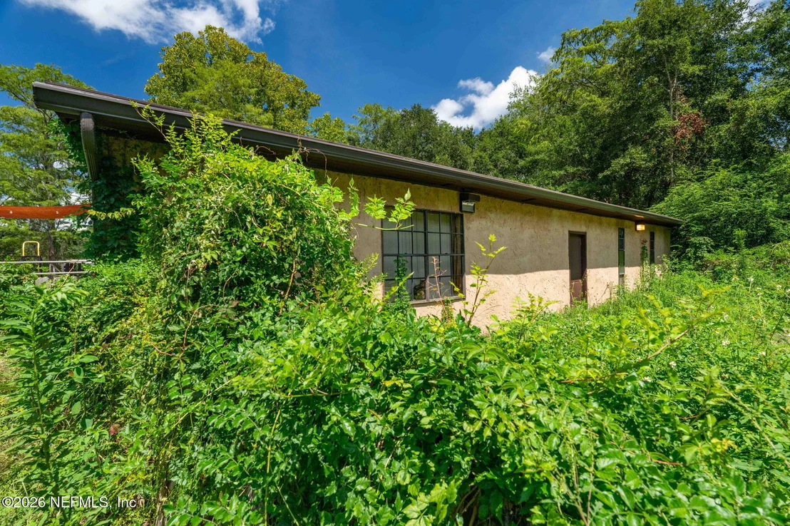 Photo of 9296 HIPPS Road