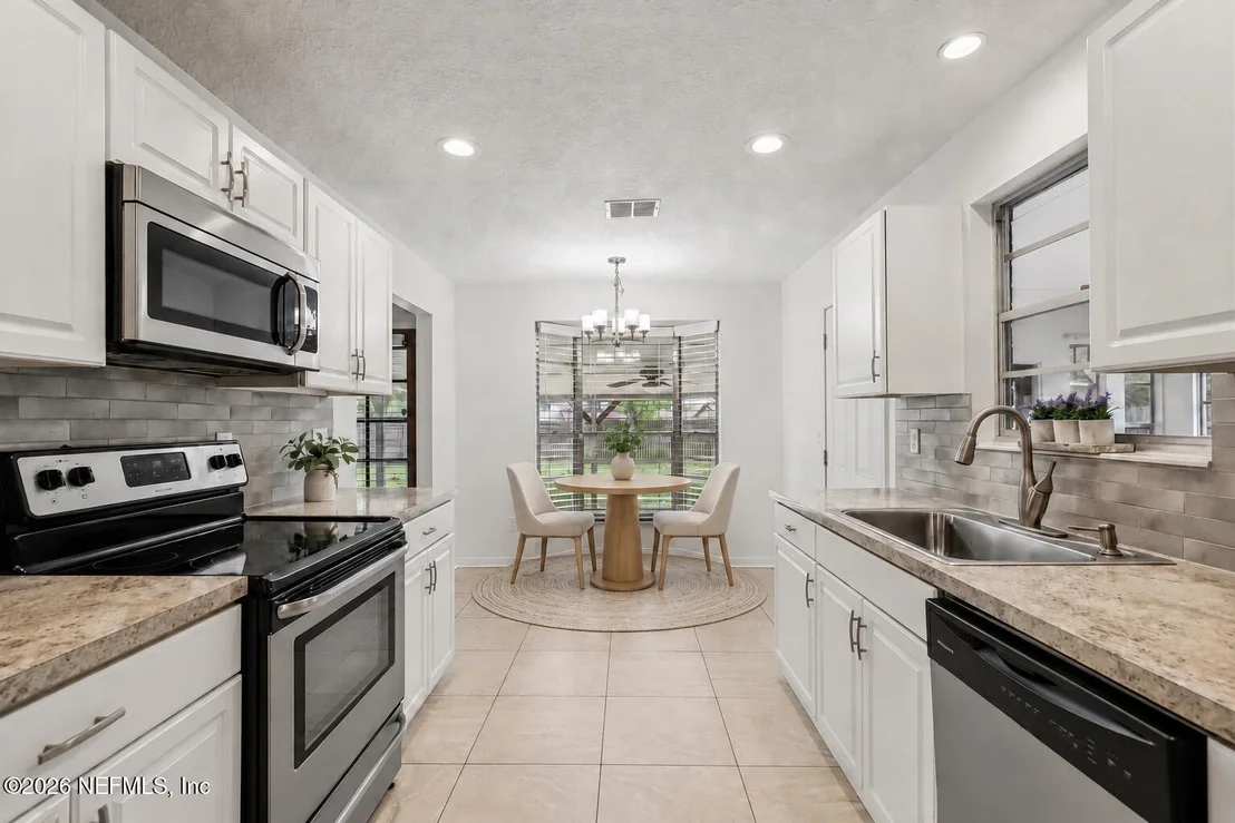 Photo of 2387 PERTH Drive
