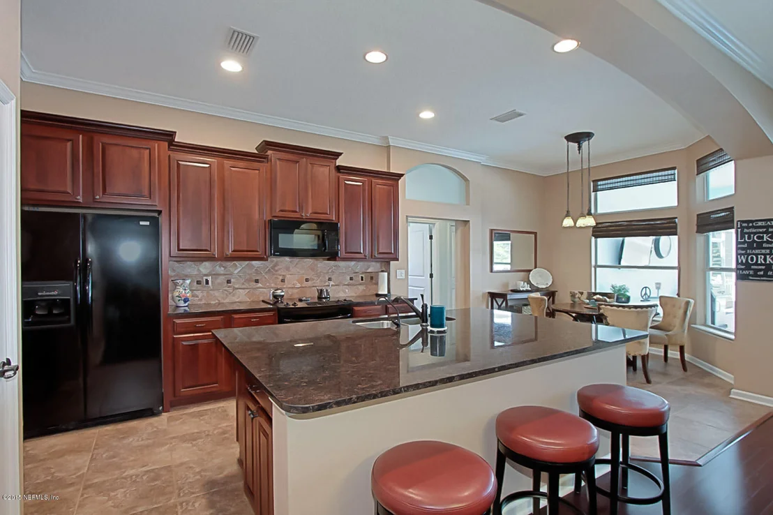 Photo of 290 ROARING BROOK Drive