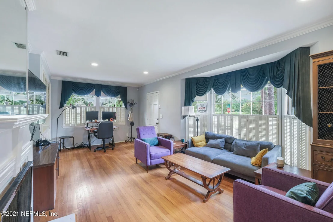 Photo of 1071 WILLIS Drive