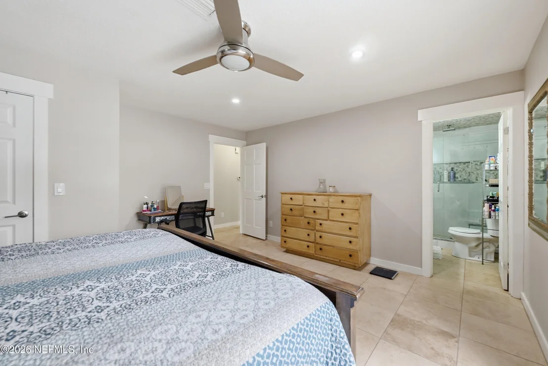 Photo of 276 HARBOR Drive