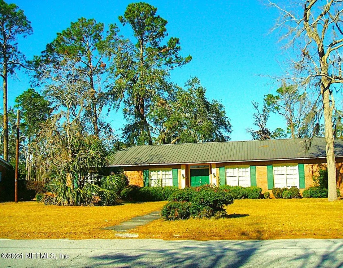 Photo of 1113 FIELDCREST Road