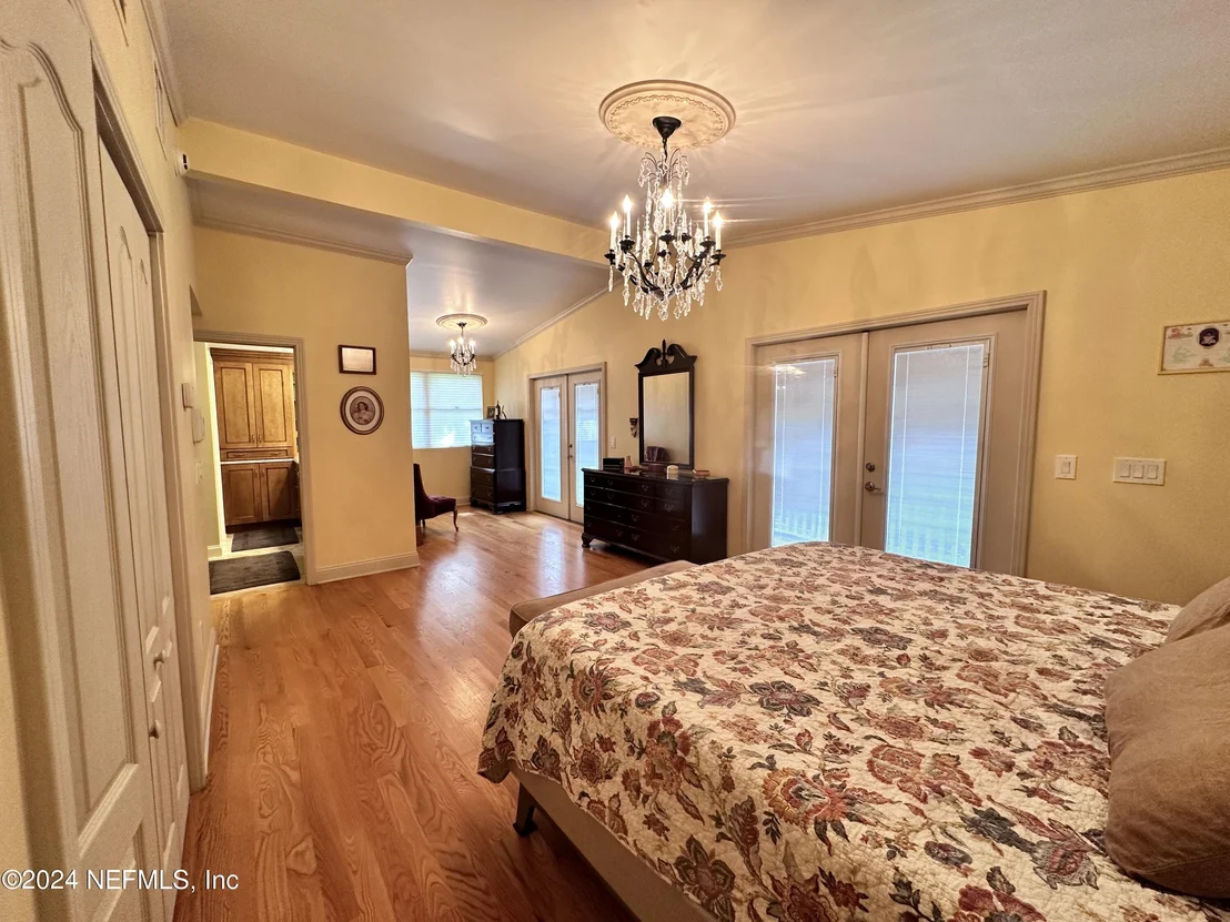 Photo of 1283 HARBOR OAKS Road