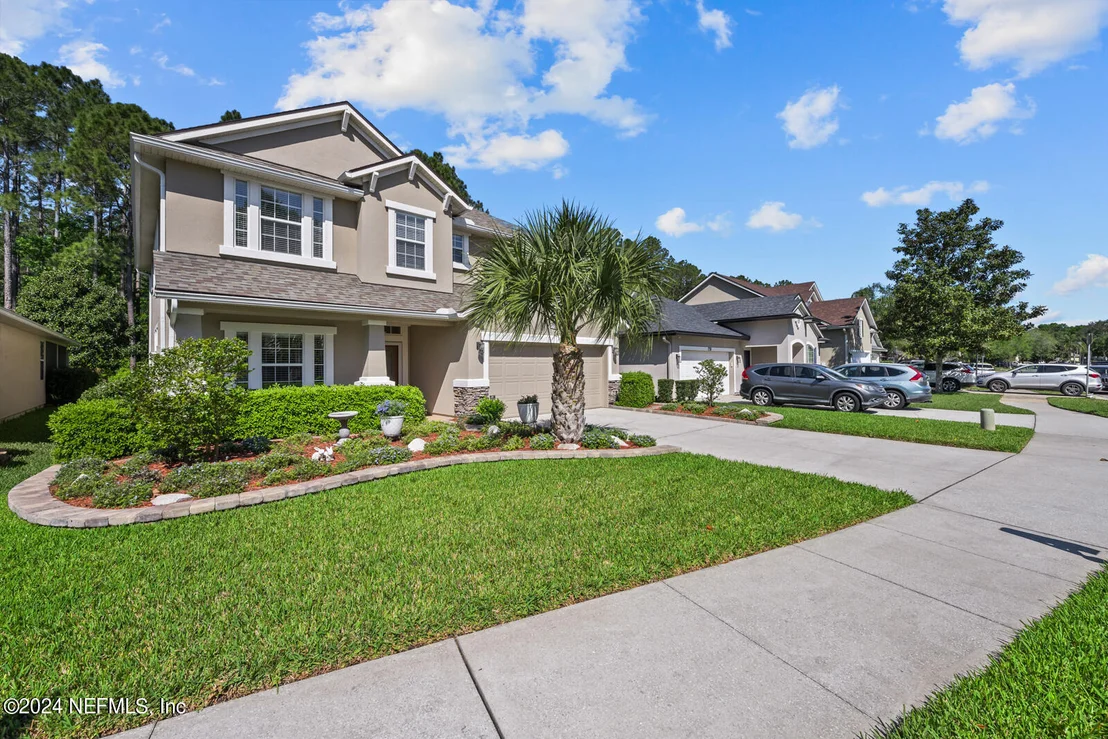 Photo of 712 CANDLEBARK Drive